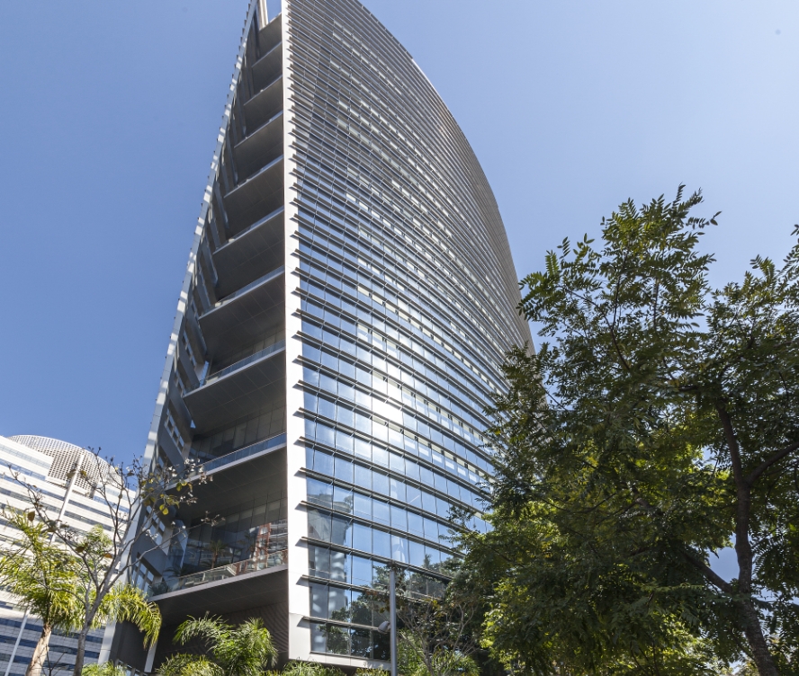 Foto real da fachada do Infinity